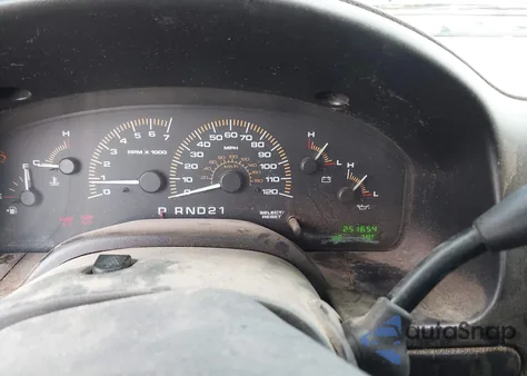 2003 Ford Expedition Xlt z USA, uszkodzony, nr VIN 1FMRU15W23LB43240